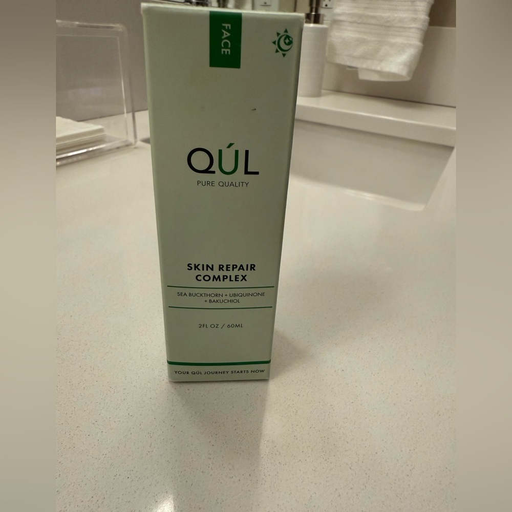 Skin Repair Complex - Picture 2 of 6